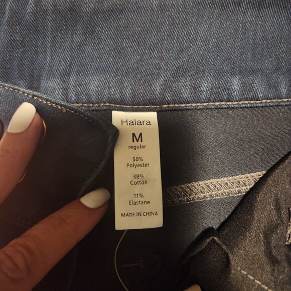 HalaraMagic™ High Waisted Button Zipper Straight Leg Washed Straight Leg Jeans - Picture 6 of 6